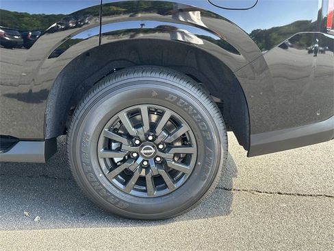 New 2025 Nissan Armada SV image 14