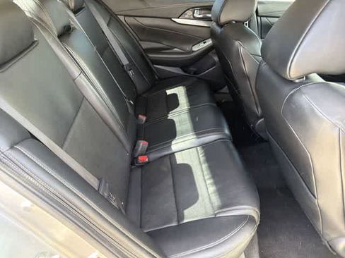 Used 2021 Nissan Maxima 3.5 SV w/ Floor Mat Group image 17