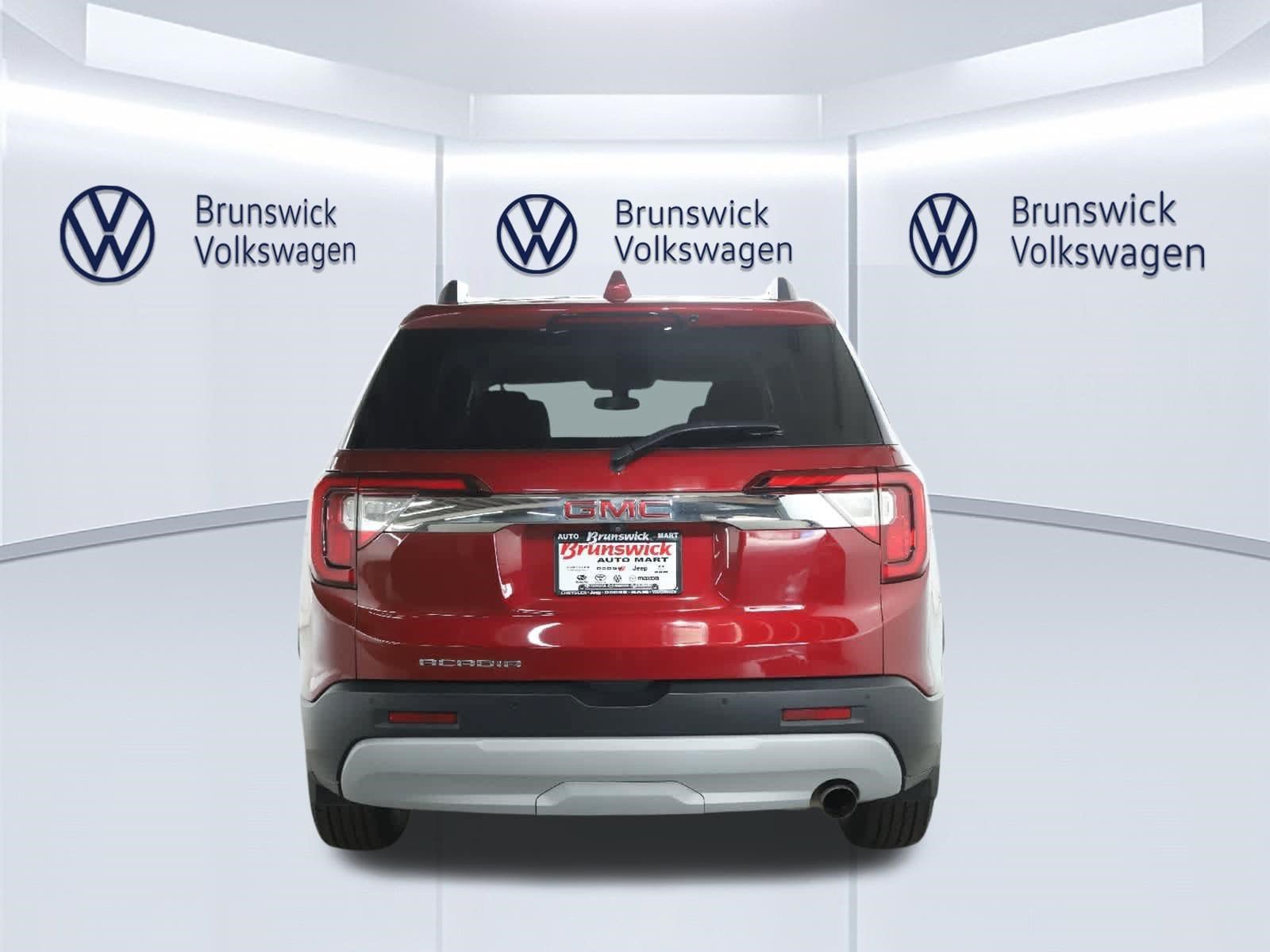 Used 2020 GMC Acadia SLE w/ Driver Convenience Package FWD image 43