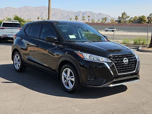 Certified 2025 Nissan Kicks Play S FWD image 9