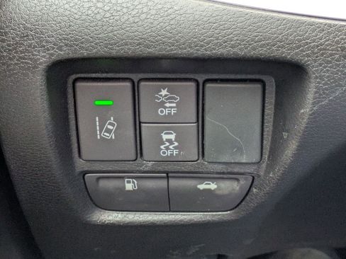 Used 2018 Acura TLX w/ Technology Package image 16