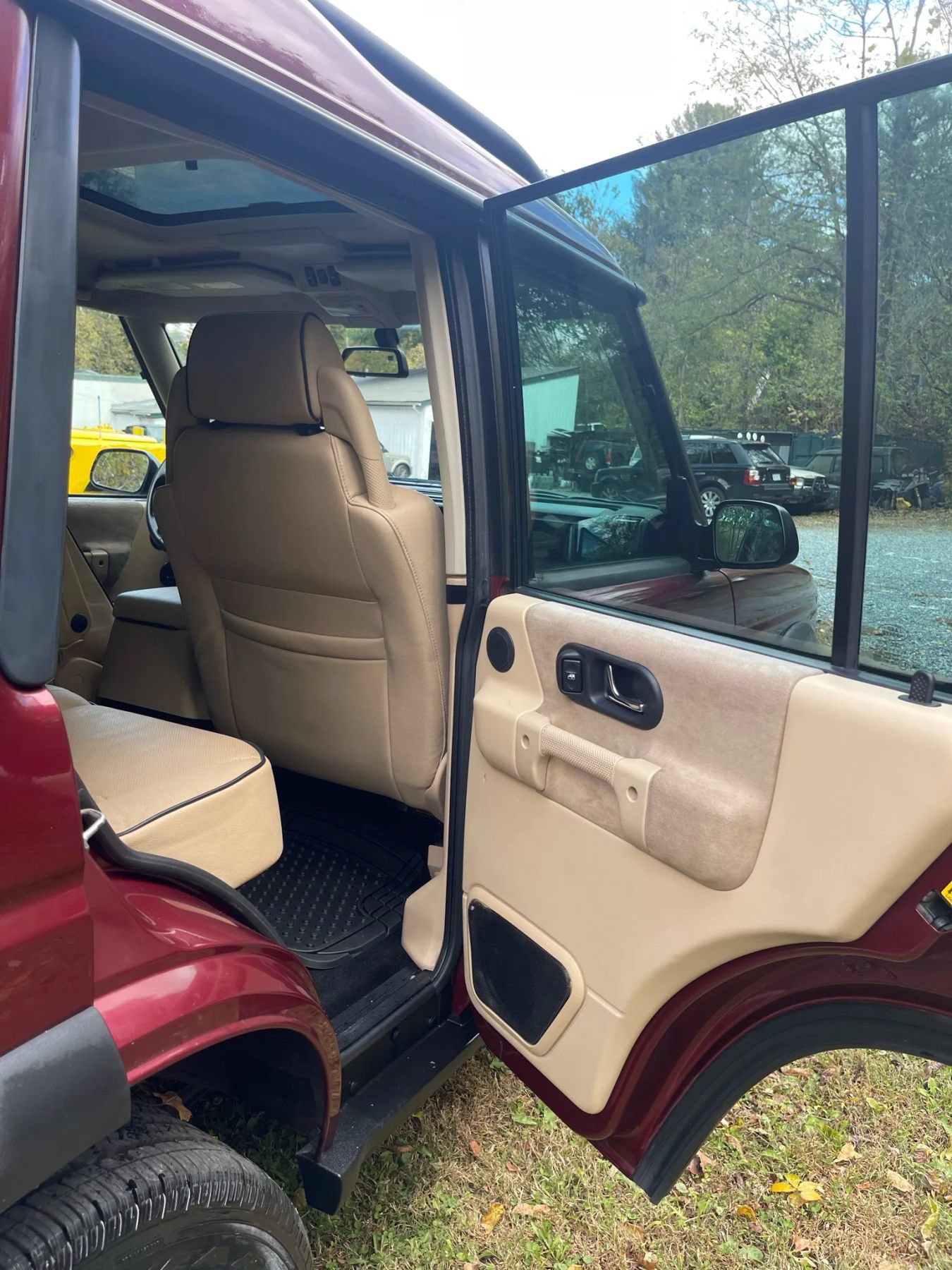 Used 2004 Land Rover Discovery SE AWD/4WD image 9