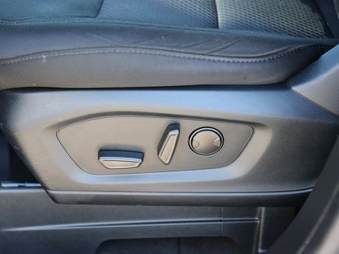 Certified 2023 Ford Explorer XLT image 20