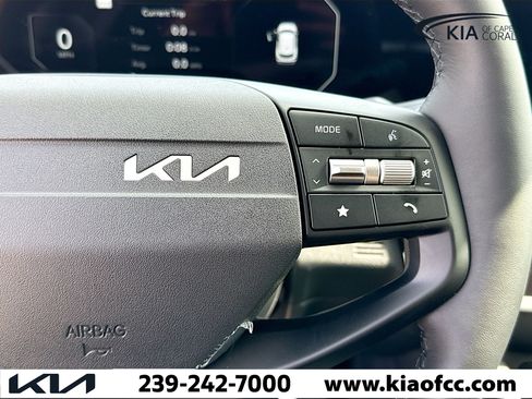 New 2026 Kia Sportage SX image 38