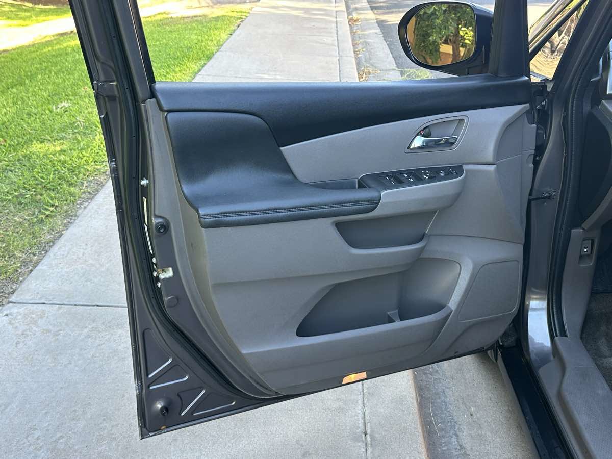 Used 2016 Honda Odyssey EX-L image 47