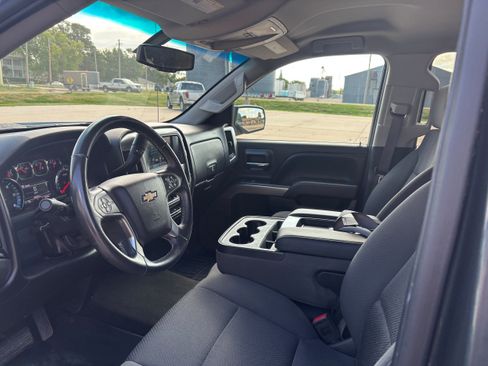 Used 2017 Chevrolet Silverado 1500 LT w/ All Star Edition AWD/4WD image 9