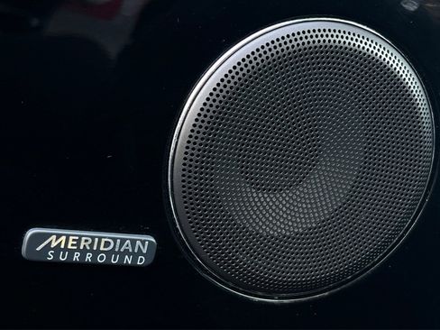 Used 2016 Jaguar XJ R-Sport image 18