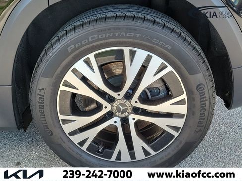 Used 2024 Mercedes-Benz GLB 250 4MATIC image 8