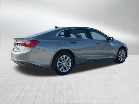 Used 2025 Chevrolet Malibu LT FWD image 5