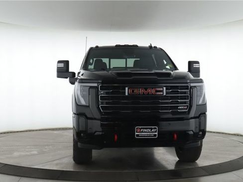 Used 2025 GMC Sierra 3500 AT4 w/ AT4 Premium Plus Package AWD/4WD image 12