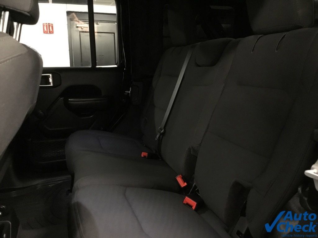 Used 2021 Jeep Wrangler Unlimited Sport AWD/4WD image 33