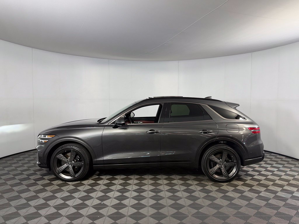 Used 2024 Genesis GV70 3.5T Sport w/ Sport Prestige Package AWD/4WD image 10