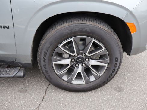 Used 2023 Chevrolet Suburban Z71 w/ Z71 Off-Road Package image 42