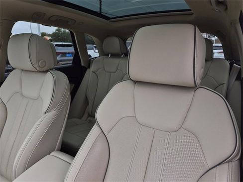 Used 2023 Audi Q5 2.0T Premium Plus w/ Premium Plus Package image 25