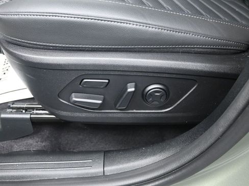 Certified 2025 Kia Sorento SX Prestige image 13