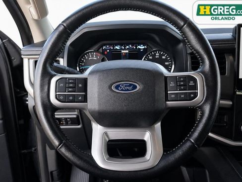 Used 2024 Ford Expedition XLT RWD image 11