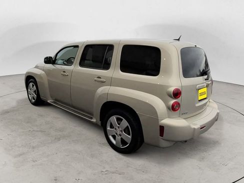 Used 2009 Chevrolet HHR LS image 3