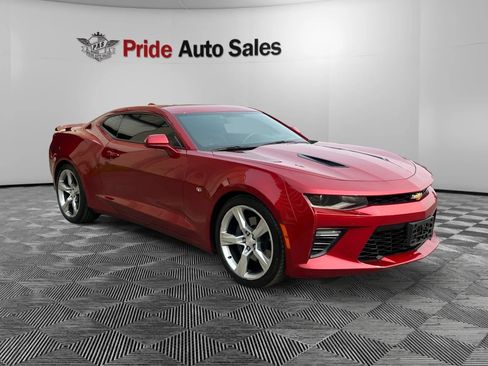 Used 2016 Chevrolet Camaro SS RWD image 3