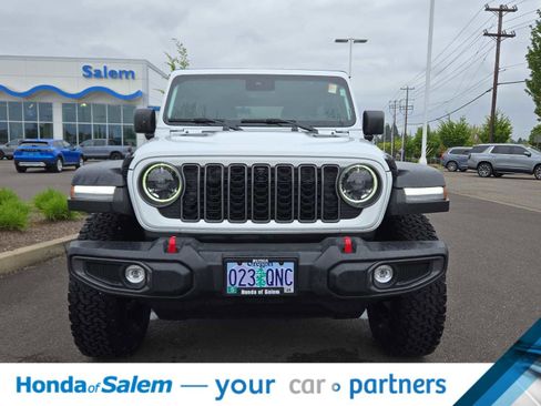 Used 2024 Jeep Wrangler Unlimited Rubicon w/ Technology Group AWD/4WD image 6