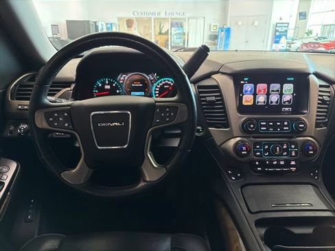 Used 2017 GMC Yukon Denali w/ Open Road Package AWD/4WD image 26