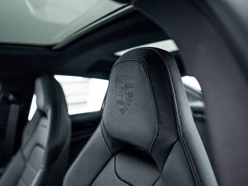 New 2026 Porsche Panamera 4 image 16
