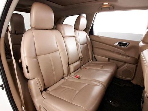 Used 2018 Nissan Pathfinder SL w/ SL Premium Package image 22