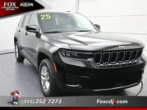 New 2025 Jeep Grand Cherokee Laredo X image 10