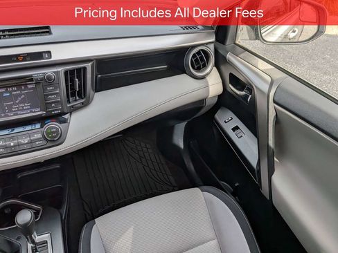 Used 2016 Toyota RAV4 XLE AWD/4WD image 18