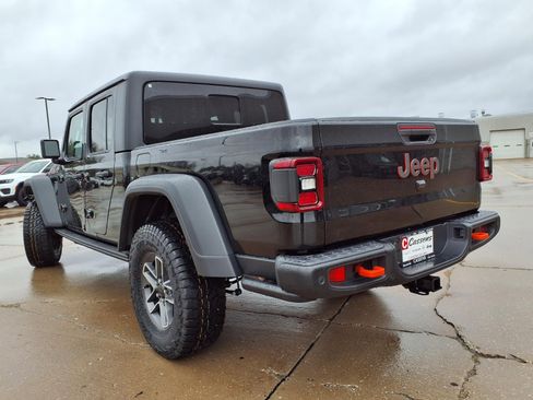 New 2026 Jeep Gladiator Mojave w/ Steel Bumper Group image 29