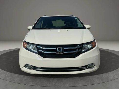 Used 2015 Honda Odyssey Touring image 2