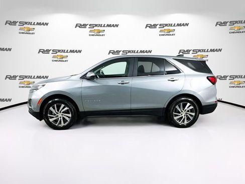 Used 2024 Chevrolet Equinox LT AWD/4WD image 4