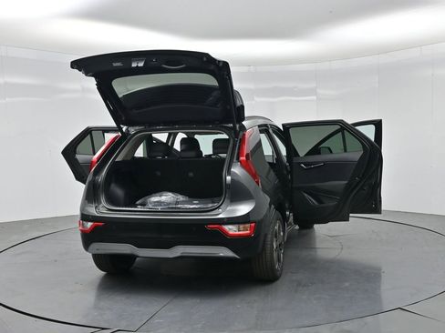 New 2026 Kia Niro Wind FWD image 42