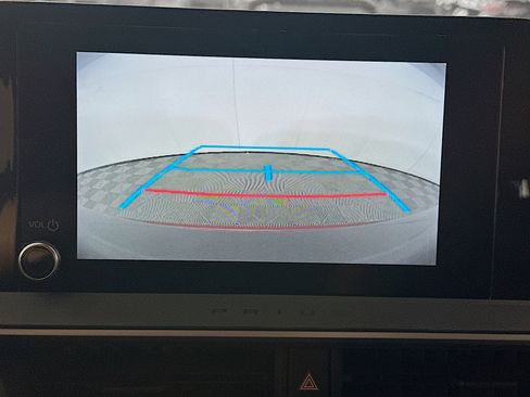 Used 2024 Toyota Prius LE image 22