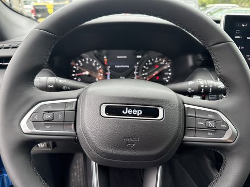 New 2026 Jeep Compass Latitude image 25