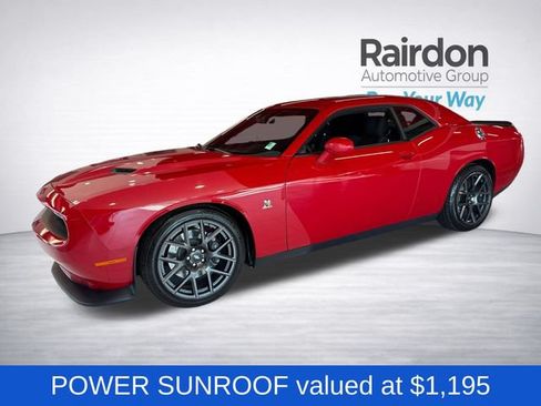 Used 2017 Dodge Challenger R/T Scat Pack RWD image 3