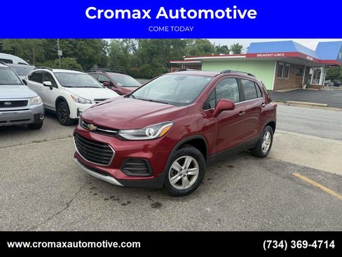 Used 2018 Chevrolet Trax LT w/ Sun & Sound Package AWD/4WD image 1