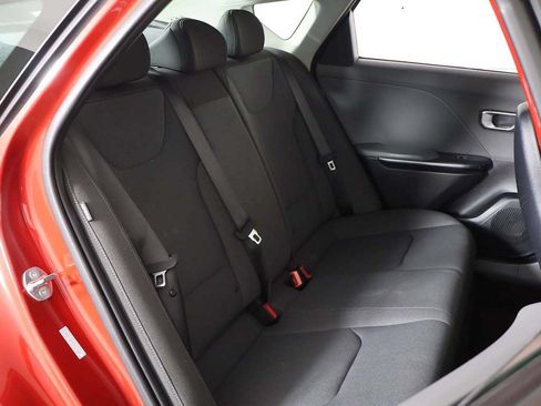 Used 2025 Kia K4 FWD image 27