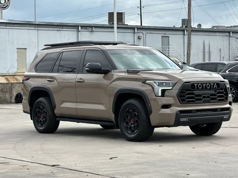 Used 2025 Toyota Sequoia TRD Pro AWD/4WD image 8