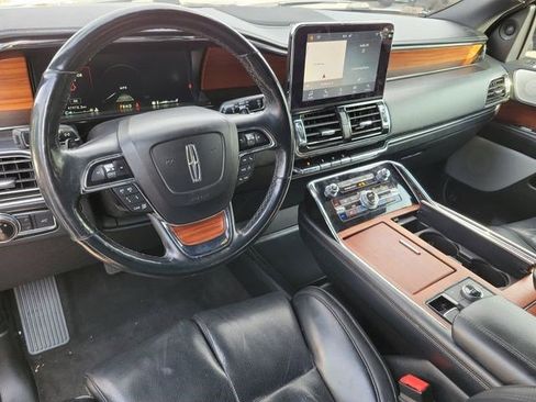 Used 2018 Lincoln Navigator Reserve w/ Technology Package image 2