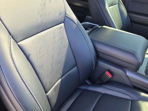 Used 2025 Ford F150 Lariat image 8