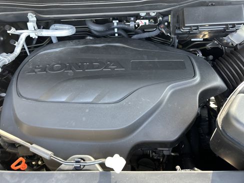Used 2024 Honda Passport EX-L image 9