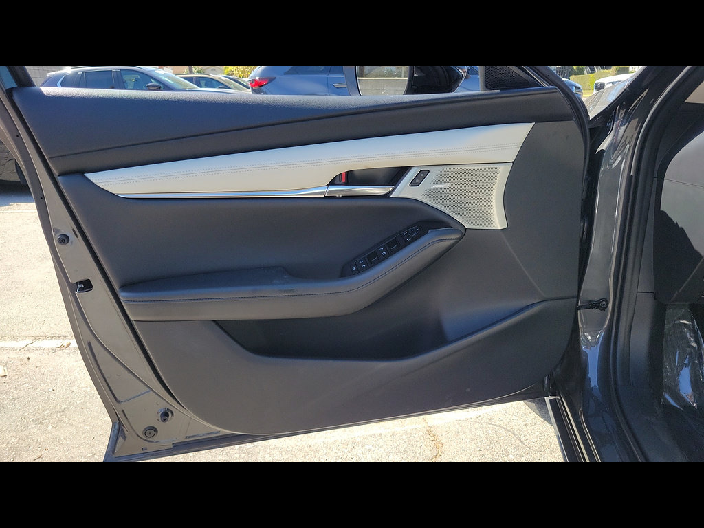 New 2026 MAZDA MAZDA3 2.5 Turbo Sedan w/Premium Plus AWD/4WD image 18