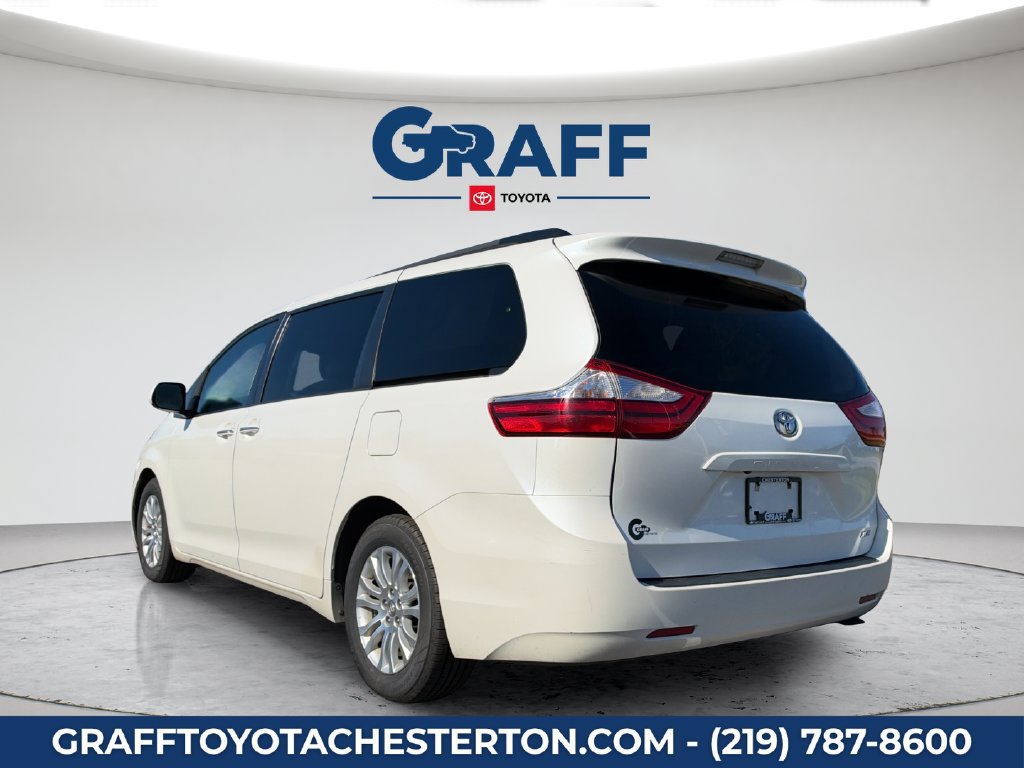 Used 2016 Toyota Sienna XLE FWD image 8