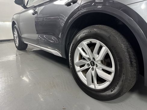 Used 2023 Audi Q5 2.0T Premium w/ Convenience Package AWD/4WD image 8