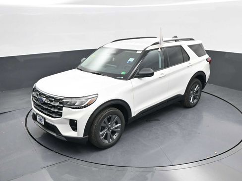 New 2026 Ford Explorer Active image 50