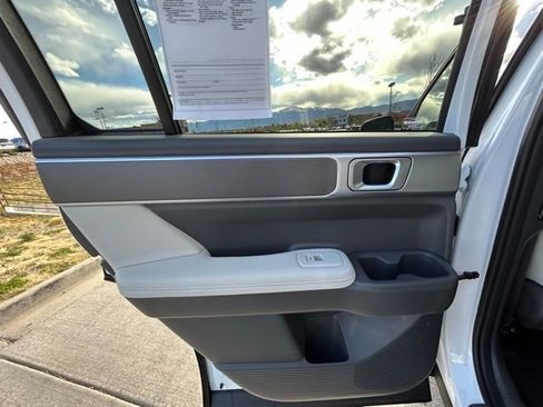 Used 2026 Hyundai Santa Fe SEL w/ Tow & Go Package image 28