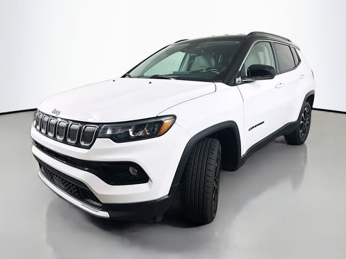 Used 2022 Jeep Compass Limited AWD/4WD image 3