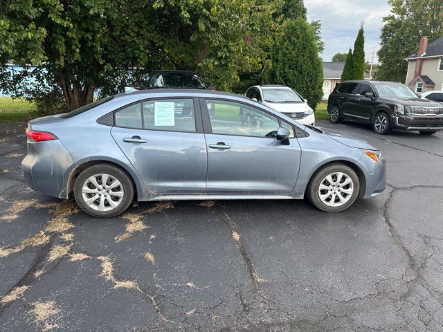 Used 2025 Toyota Corolla LE FWD image 8
