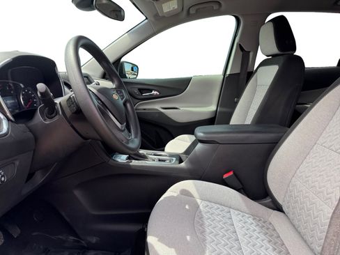 Used 2022 Chevrolet Equinox LS w/ LS Convenience Package FWD image 10