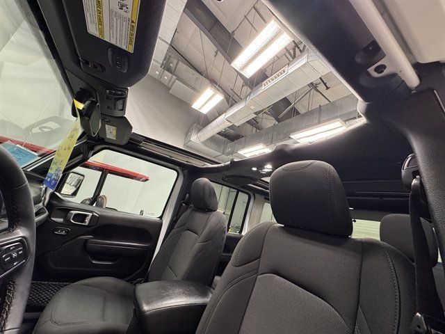 Used 2023 Jeep Wrangler Unlimited w/ Sun & Screen Package AWD/4WD image 24